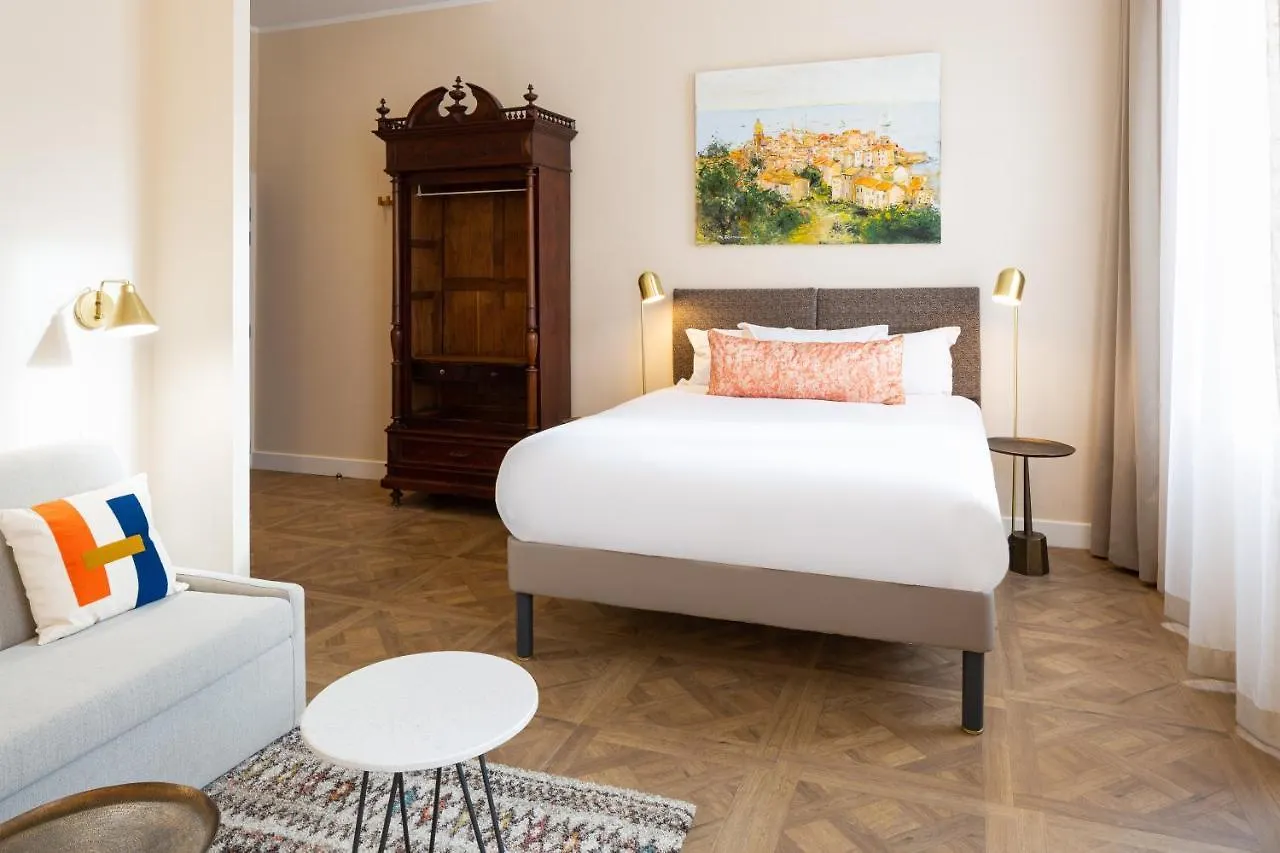 ***  Hotel Maison Montgrand - Vieux Port Marseille France